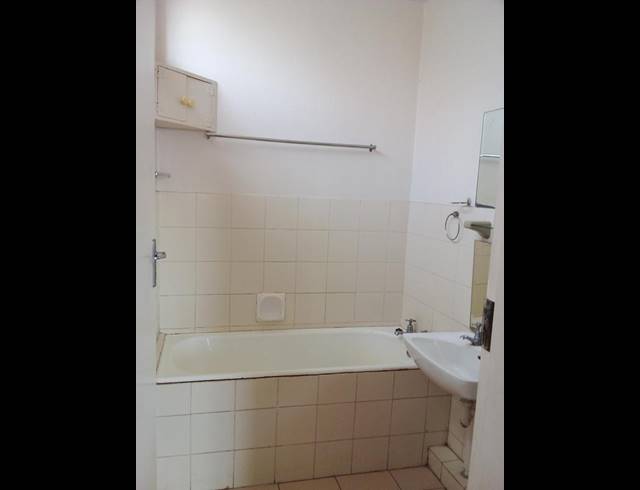 1 BEDROOM PROPERTY TO RENT IN EMPANGENI CENTRAL
